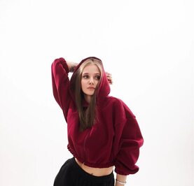 Аня